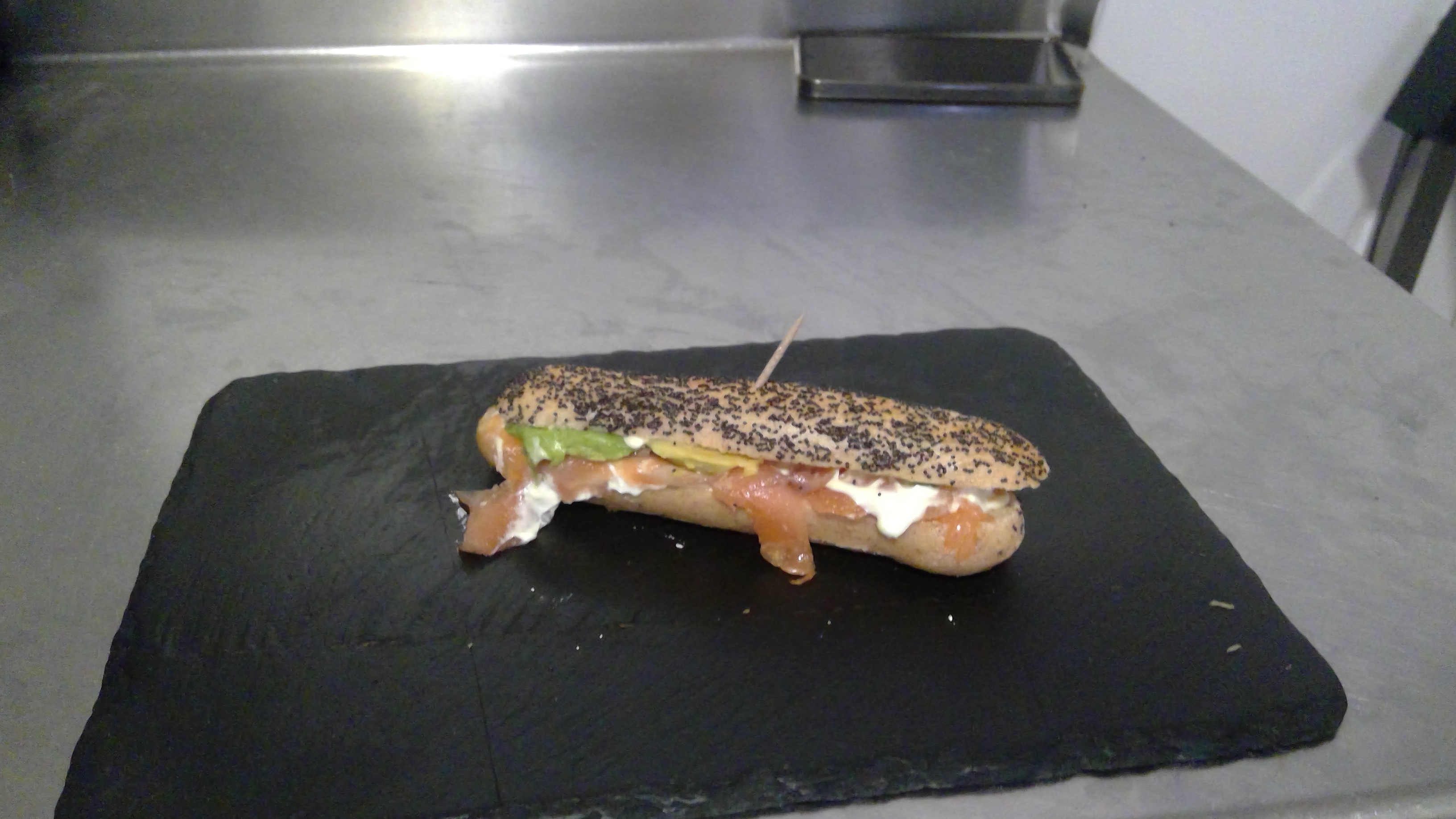 amapola salmon bokata